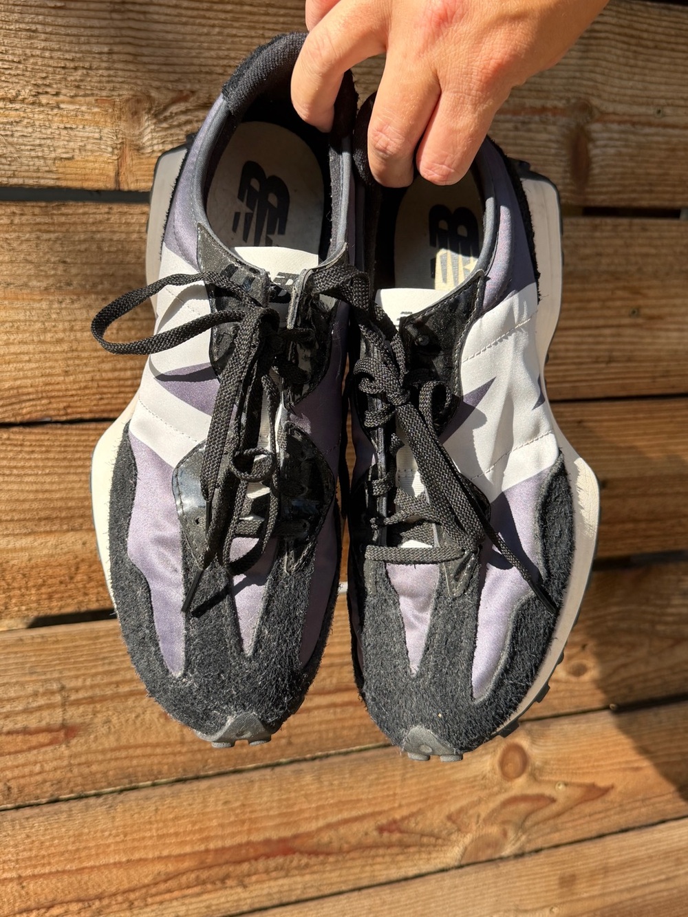 New Balance 327 Women’s Black, Gray and White Retro Sport Sneakers size 10.5